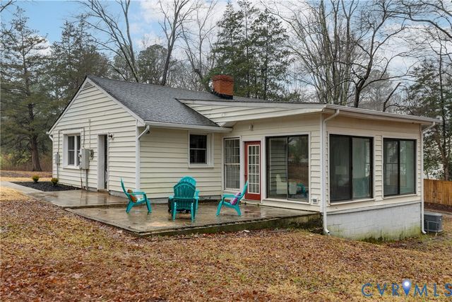 763 Oak Spring Ln, Manakin Sabot, VA 23103