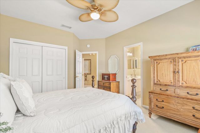 700 Pinecrest Isle Ct, St Augustine, FL 32092