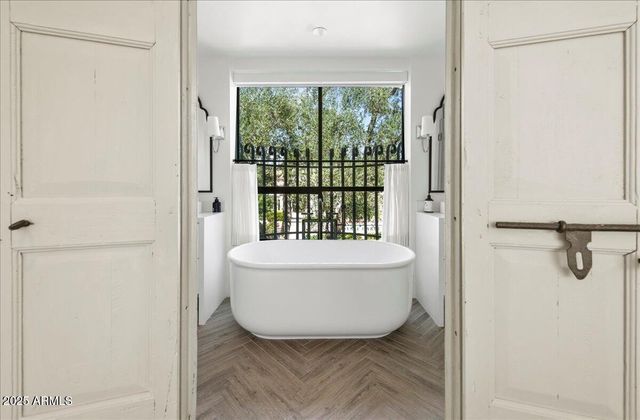 4843 N 72nd Way, Scottsdale, AZ 85251