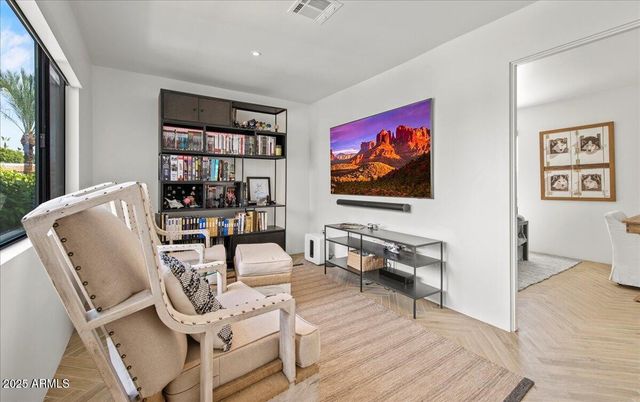 4843 N 72nd Way, Scottsdale, AZ 85251