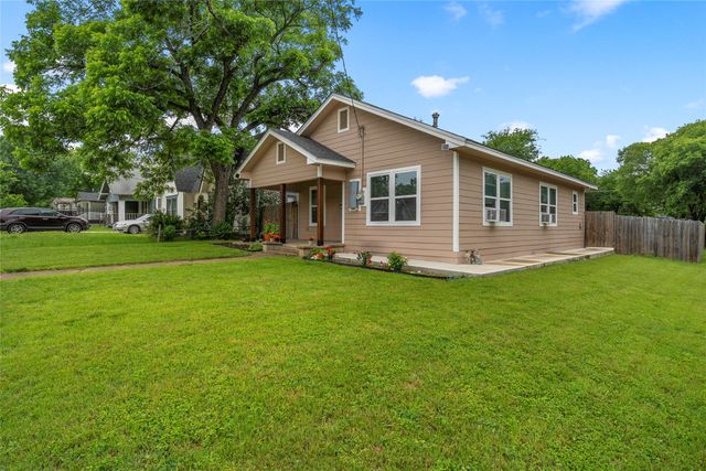 2301 Herring Avenue, Waco, TX 76708