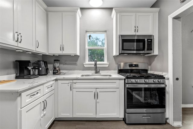 2301 Herring Avenue, Waco, TX 76708