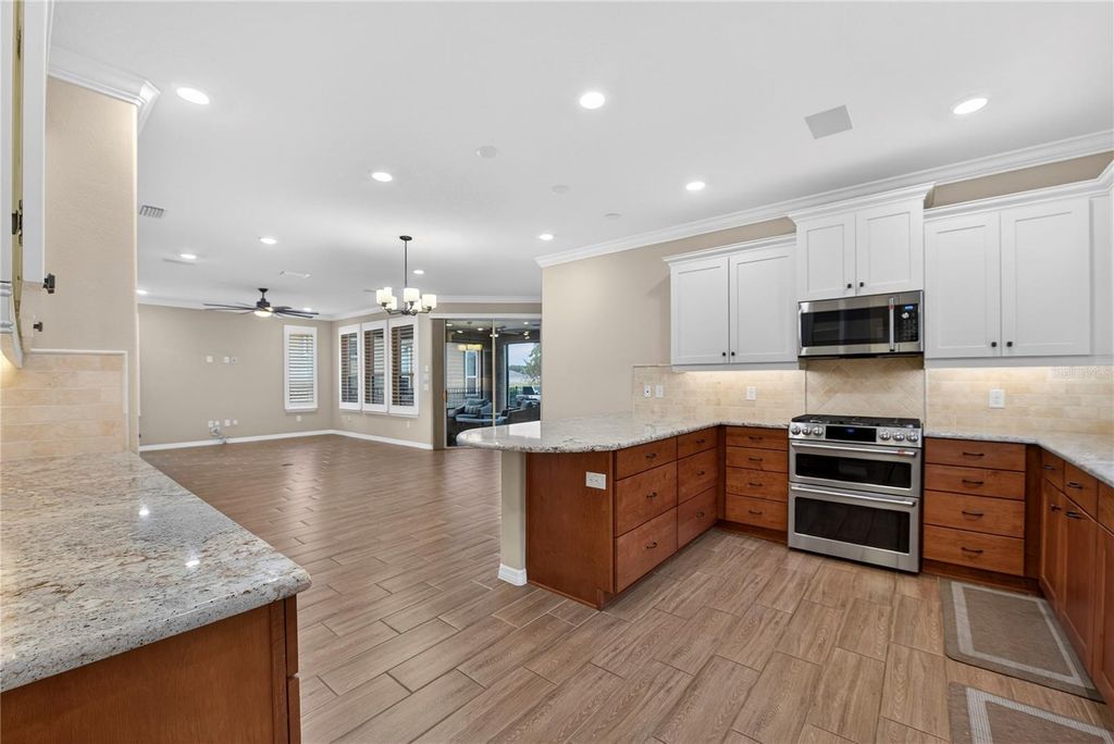 Image 23 of property listing at 5575 NW 43RD LANE ROAD, Ocala, FL 34482