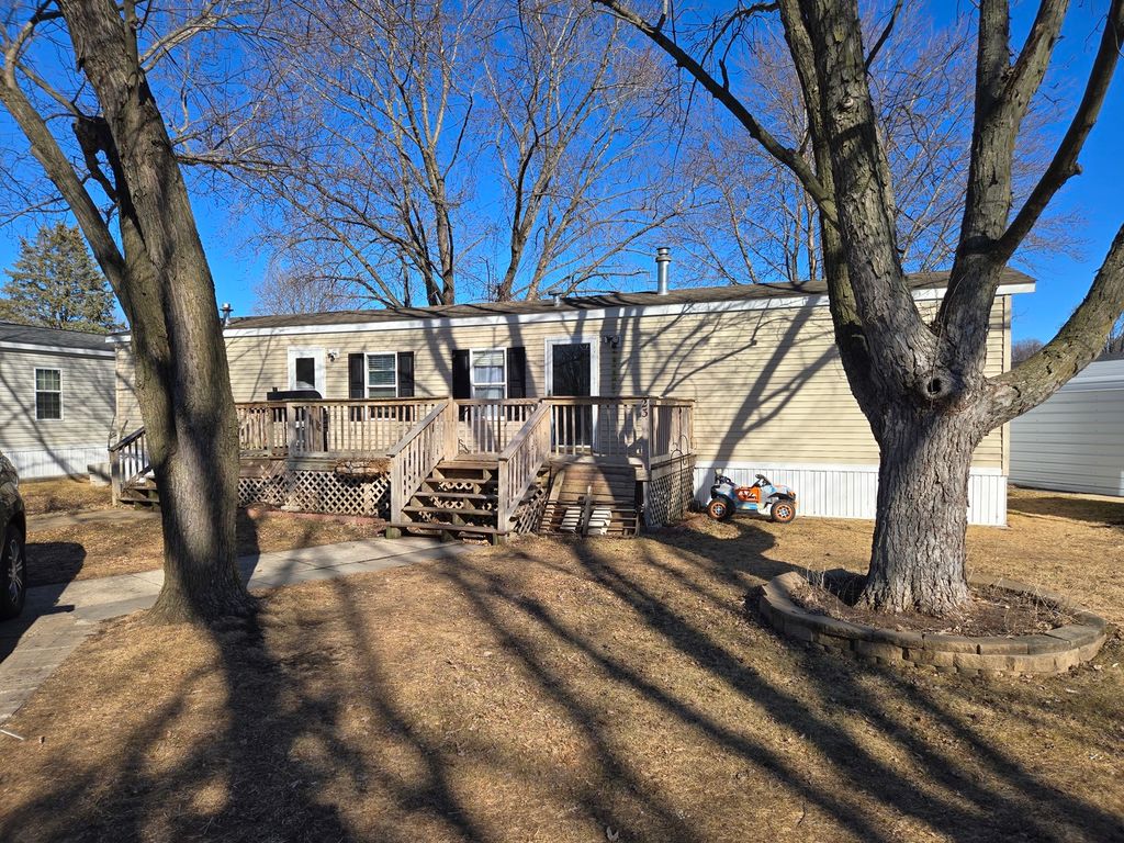 23 Birch Avenue, Minooka, IL 60447