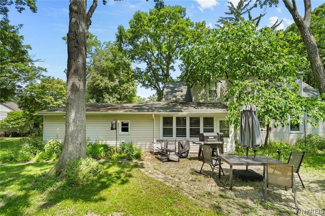 708 The Circle Drive, Lewiston, NY 14092