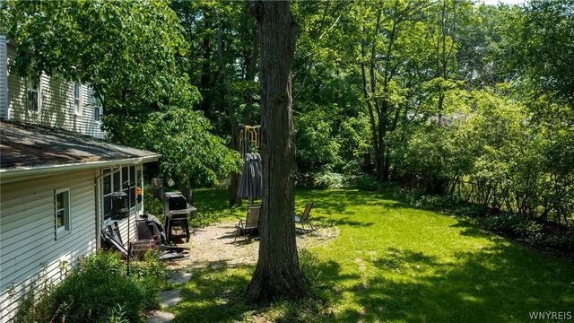 708 The Circle Drive, Lewiston, NY 14092