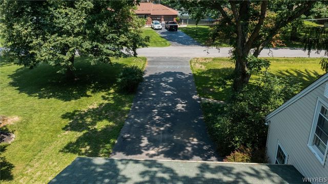 708 The Circle Drive, Lewiston, NY 14092