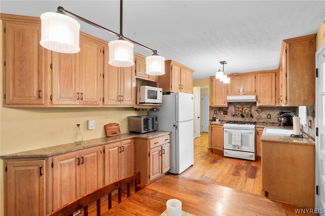 708 The Circle Drive, Lewiston, NY 14092