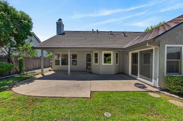 1448 Oak Grove Dr, Roseville, CA 95747