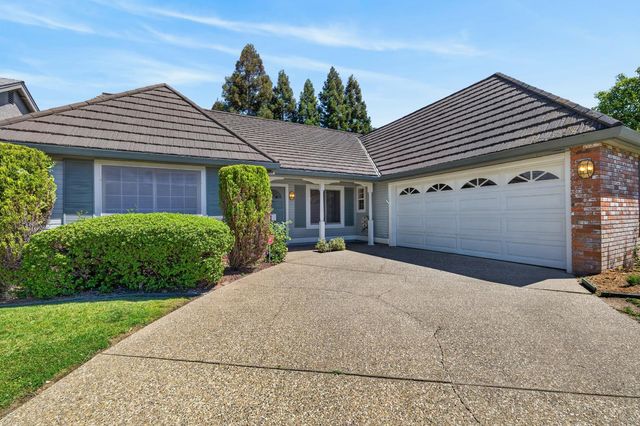 1448 Oak Grove Dr, Roseville, CA 95747