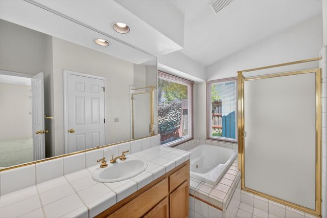 1448 Oak Grove Dr, Roseville, CA 95747