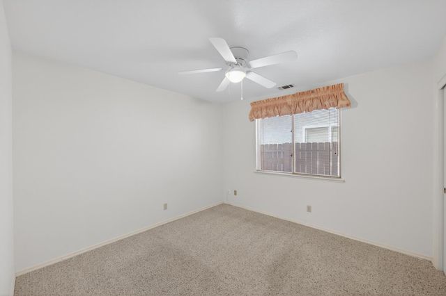 1448 Oak Grove Dr, Roseville, CA 95747