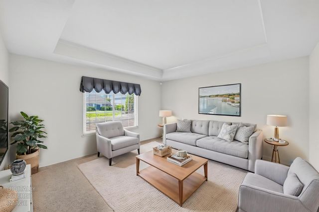 1448 Oak Grove Dr, Roseville, CA 95747