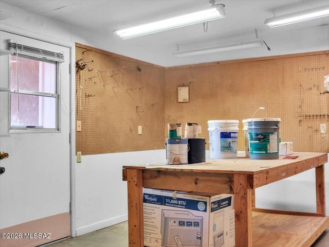 101 E La Grosella, Green Valley, AZ 85614