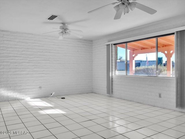 101 E La Grosella, Green Valley, AZ 85614