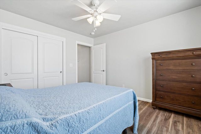 1735 RED OAK STREET, Green Bay, WI 54313