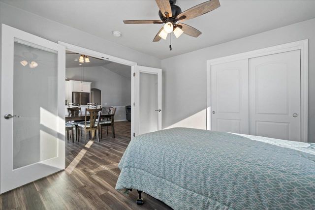 1735 RED OAK STREET, Green Bay, WI 54313