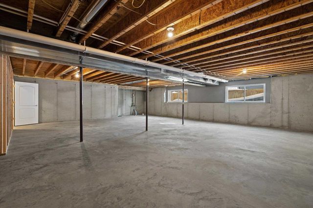 1735 RED OAK STREET, Green Bay, WI 54313