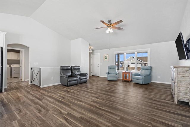 1735 RED OAK STREET, Green Bay, WI 54313