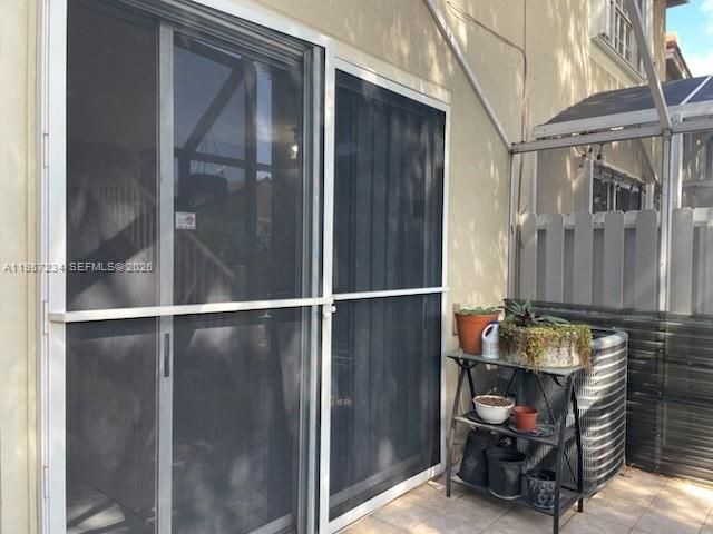 800 Sorrento Dr, Weston, FL 33326