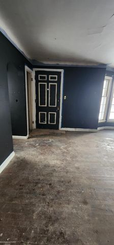 13900 Bringard Drive, Detroit, MI 48205