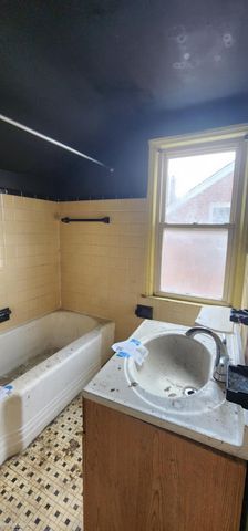 13900 Bringard Drive, Detroit, MI 48205