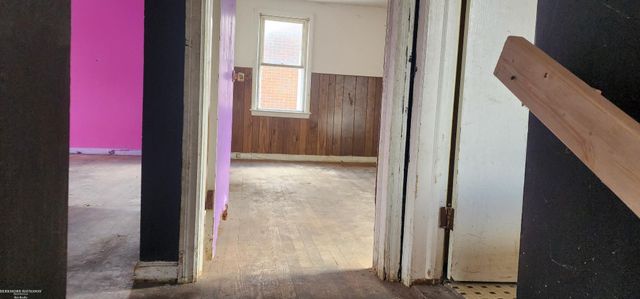 13900 Bringard Drive, Detroit, MI 48205