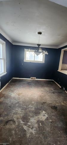 13900 Bringard Drive, Detroit, MI 48205