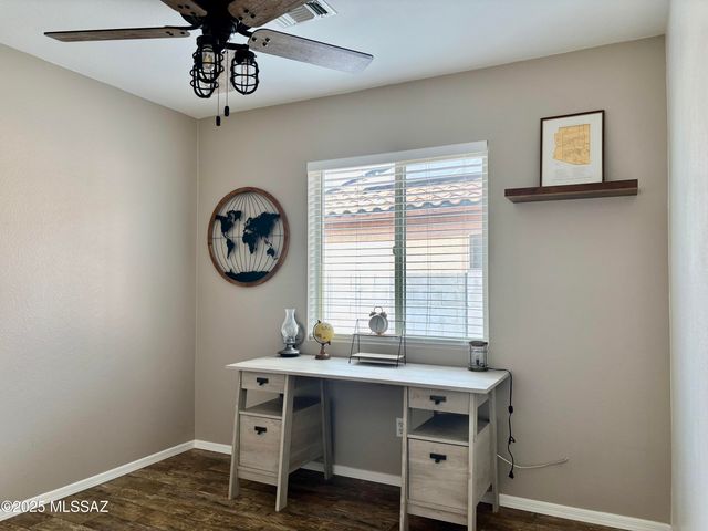 8000 W Mural Hill Drive, Tucson, AZ 85743