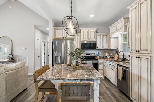 166 Coley Court, Lafayette, TN 37083