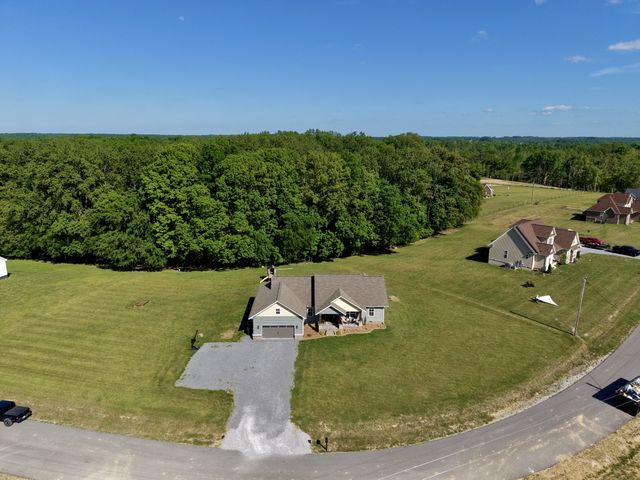 166 Coley Court, Lafayette, TN 37083