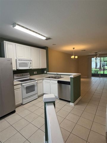 809 SHROPSHIRE, Sanford, FL 32771