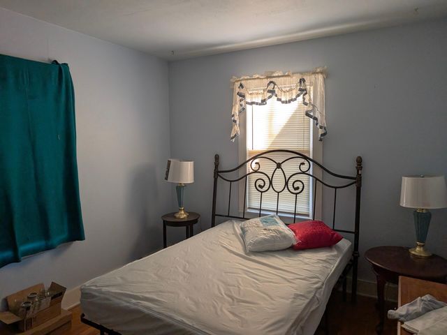 214 Pine Street, Forsyth, MO 65653