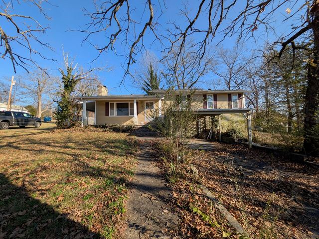 214 Pine Street, Forsyth, MO 65653