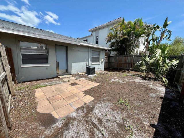 505 S WESTLAND AVENUE D, Tampa, FL 33606