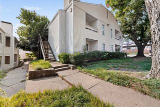 7431 Holly Hill Drive 108, Dallas, TX 75231