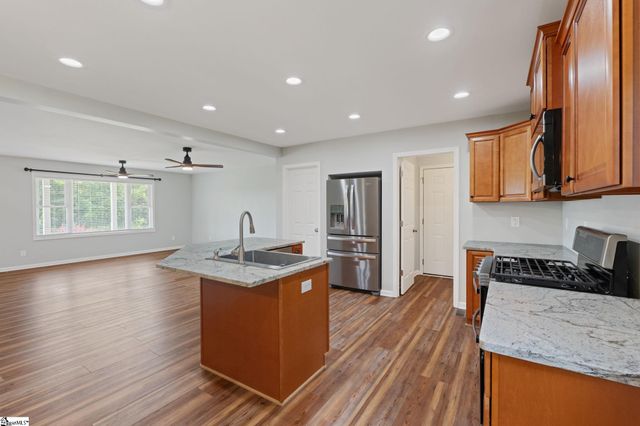 2762 Allen Bridge Road, Fountain Inn, SC 29644