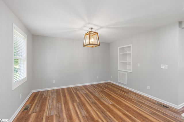2762 Allen Bridge Road, Fountain Inn, SC 29644