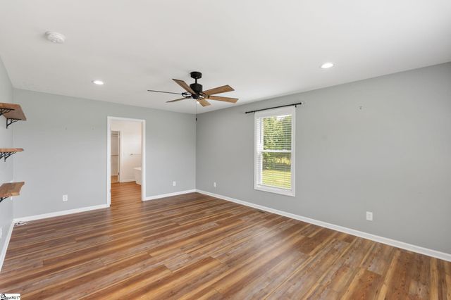 2762 Allen Bridge Road, Fountain Inn, SC 29644