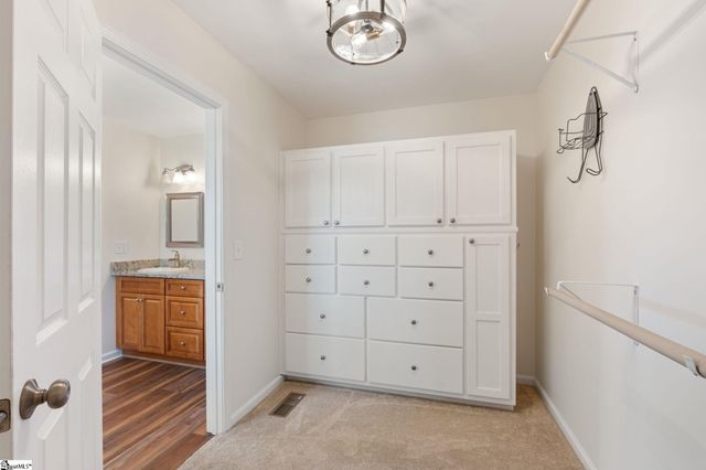 2762 Allen Bridge Road, Fountain Inn, SC 29644