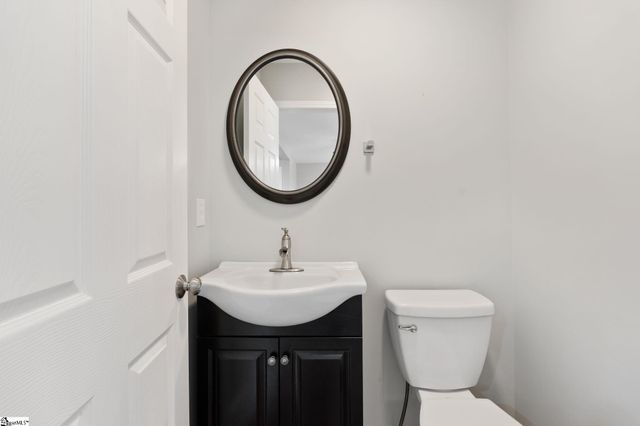 2762 Allen Bridge Road, Fountain Inn, SC 29644
