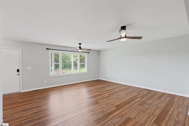 2762 Allen Bridge Road, Fountain Inn, SC 29644