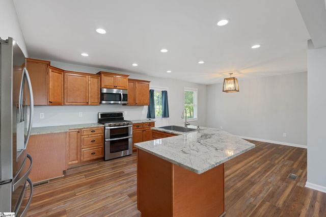 2762 Allen Bridge Road, Fountain Inn, SC 29644