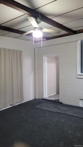 20042 Freeland Street, Detroit, MI 48235