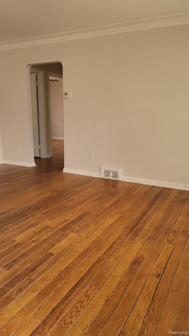 20042 Freeland Street, Detroit, MI 48235