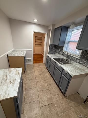 20042 Freeland Street, Detroit, MI 48235