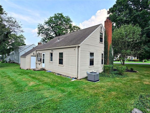 210 Callahan Road, Canfield, OH 44406