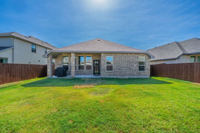 5925 Lovills Creek Street, Fort Worth, TX 76179