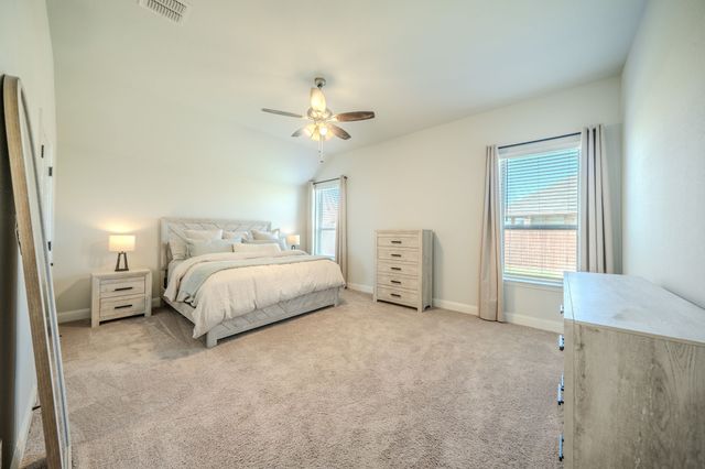 5925 Lovills Creek Street, Fort Worth, TX 76179