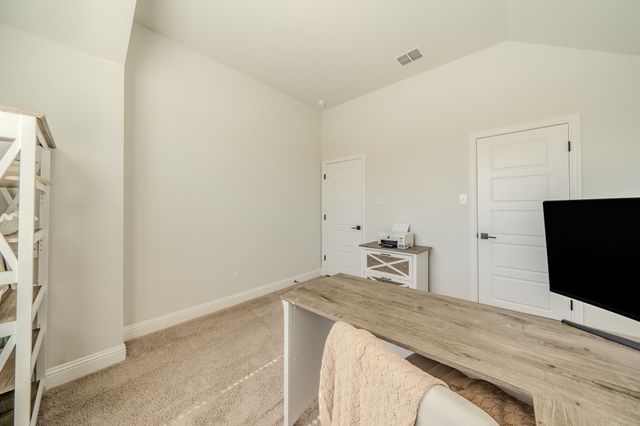 5925 Lovills Creek Street, Fort Worth, TX 76179